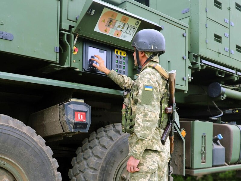 Німецька IRIS-T за 30 секунд збила вісім ракет РФ – ЗСУ