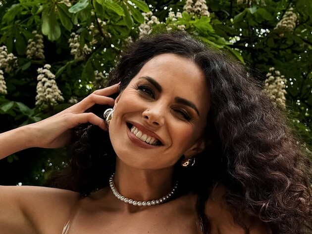 Худеющая Каменских показала свой невероятно плоский живот