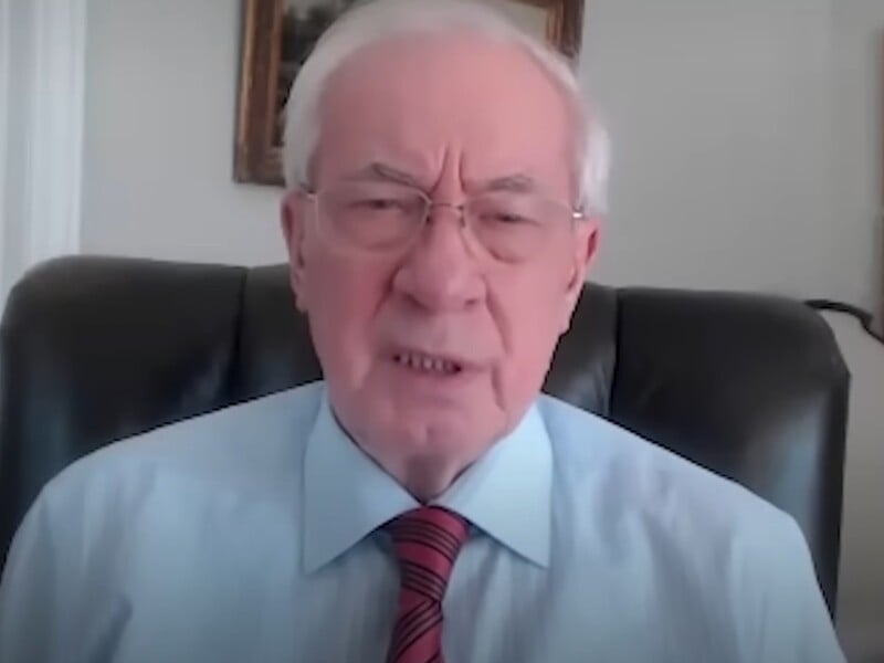 "Академік" Азаров звинуватив "бандерівців" у смерті Ярослава Гашека