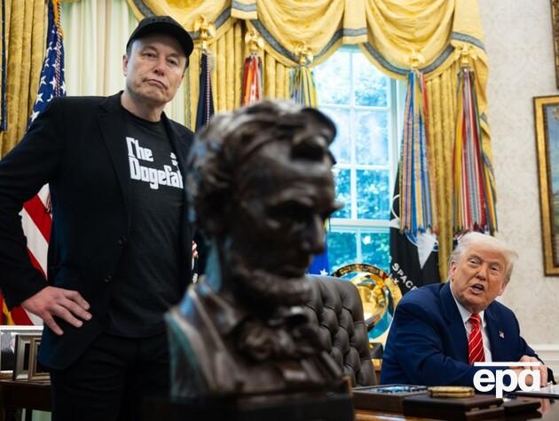 Трамп погрожує Маску серйозними наслідками, якщо він вирішить фінансувати демократів