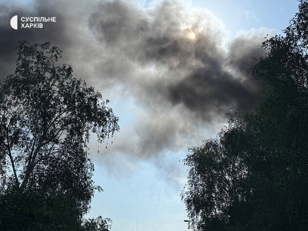 На розбомбленому підприємстві в Харкові заблоковані люди, зв'язку з ними немає – прокуратура