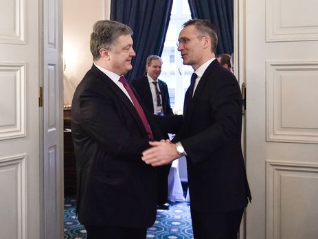 Порошенко поінформував Столтенберга про ескалацію на Донбасі