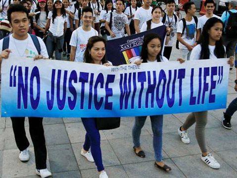 На Филиппинах десятки тысяч людей присоединились к протестам против смертной казни
