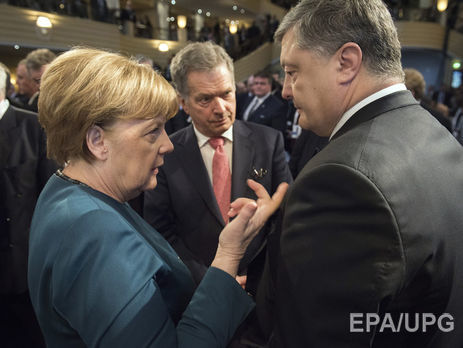 Порошенко о признании Путиным паспортов террористов: Это очередное доказательство российской оккупации