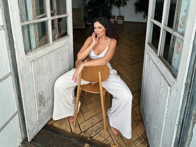 У мережі з'явилося відео запального танцю Каменських у білизні