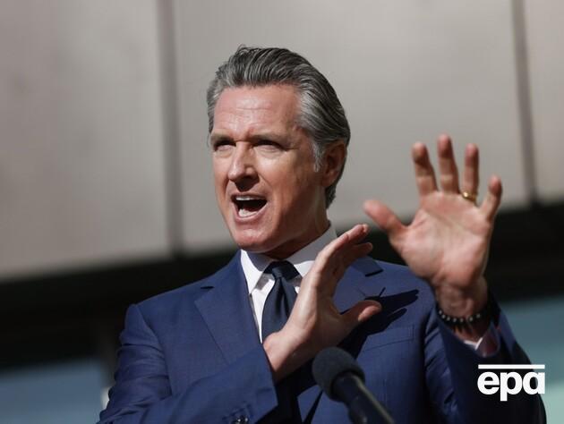 Губернатор Калифорнии угрожает Трампу судом