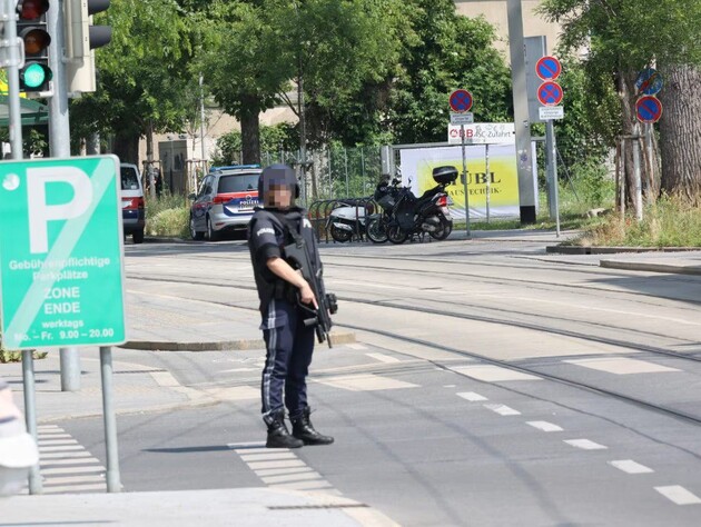 Ученик открыл стрельбу в школе Австрии, минимум 10 погибших. Видео 