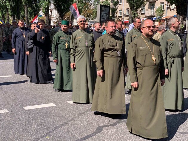 Почти 8 тыс. церковных организаций в Украине получат бронь для всех священников – ВСУ