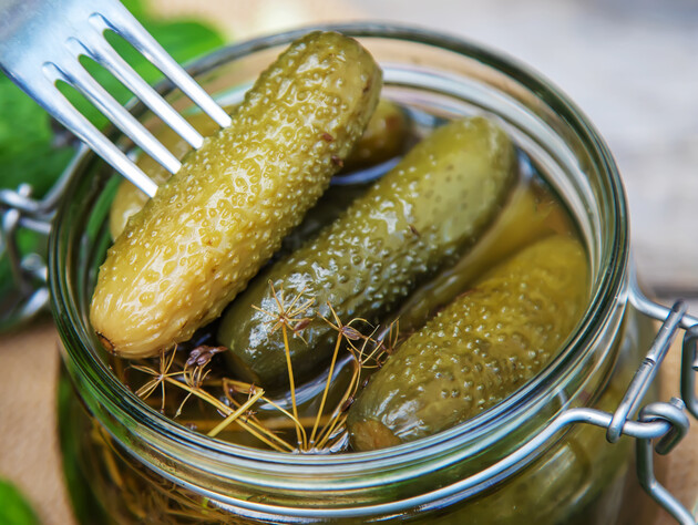Благодаря этому малосольные огурцы быстро получатся очень вкусными. Надежный рецепт