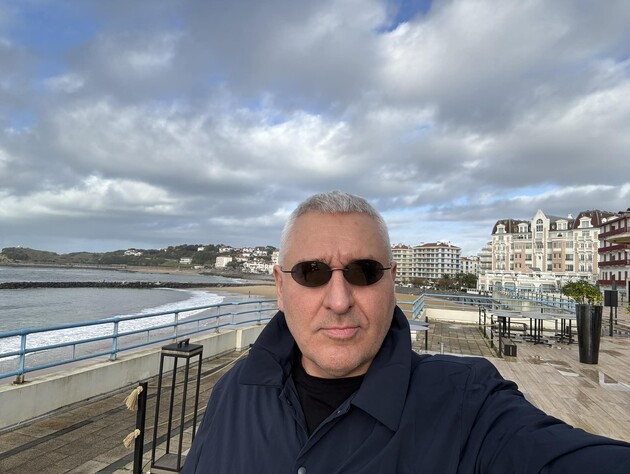 Фейгін: Батько Маска – зовсім ку-ку