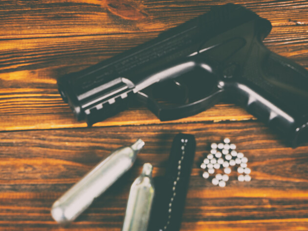 Во Львове школьник выстрелил в одноклассника из пневматического оружия