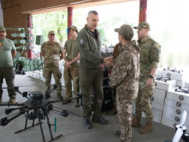 Кличко приехал к бойцам батальона 
