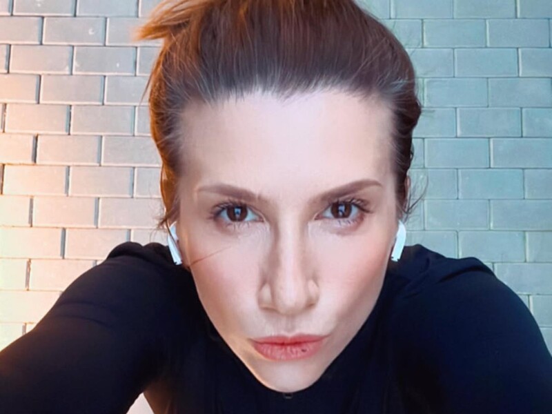 Луценко зізналась, що регулярно коле ботокс, чергуючи уколи із цією безплатною, але ефективною процедурою