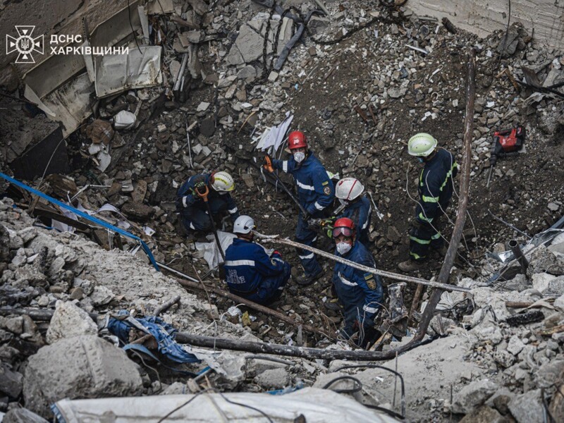 У Харкові з-під завалів підприємства, яке РФ атакувала 7 червня, дістали п'ятого загиблого