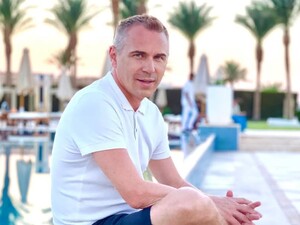 Филолог Авраменко, которого заподозрили в бегстве из страны, впервые отреагировал на скандал