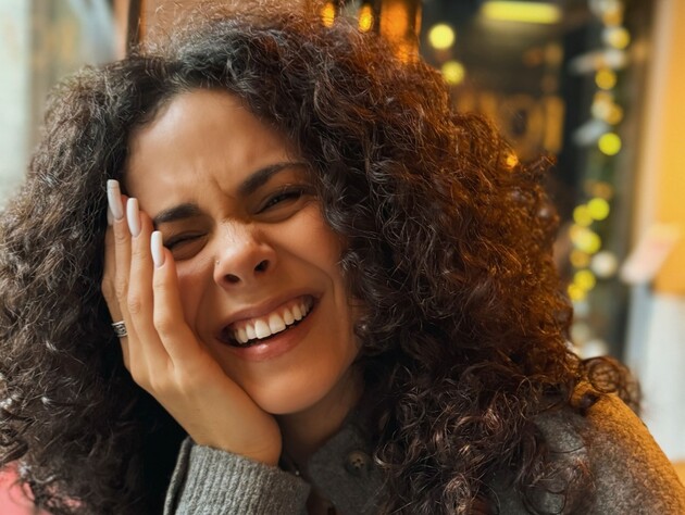 Каменських після ситного сніданку посиділа в позі лотоса. Відео