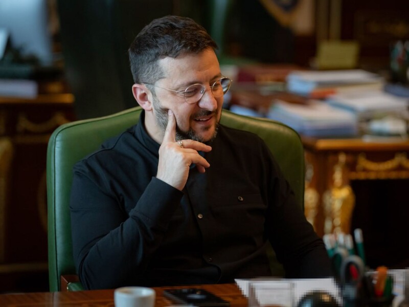 С кем Зеленский учит английский язык и откуда у него британский акцент