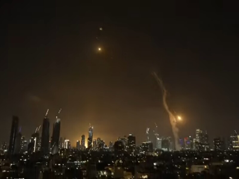 Иран атаковал израильское минобороны. США помогали отбивать удар – СМИ