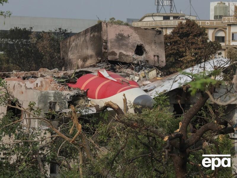 "Я до сих пор не могу поверить, что выжил". Единственный уцелевший пассажир Air India рассказал о своем спасении