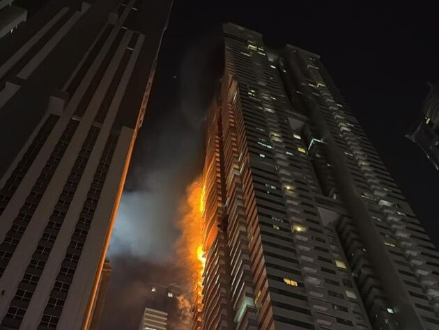 У Дубаї спалахнула масштабна пожежа у 67-поверховому хмарочосі, майже 4 тис. людей евакуювали. Відео