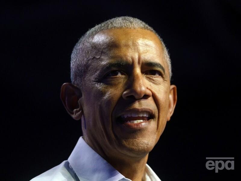 63-летний Обама впервые за долгое время показал дочерей и жену. Как выглядит его семья