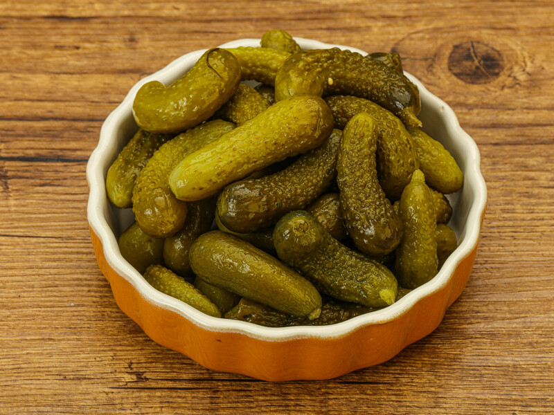 Благодаря этому маринаду малосольные огурцы получатся хрустящими и очень вкусными. Проверенный рецепт