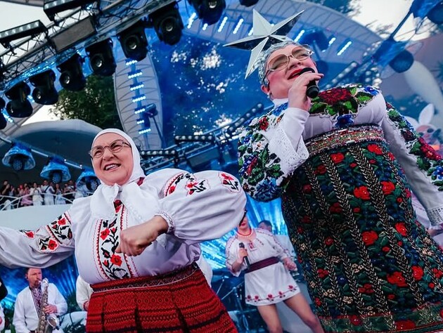 Директор Сердючки, которая спела в Киеве на русском, впервые прокомментировал скандал