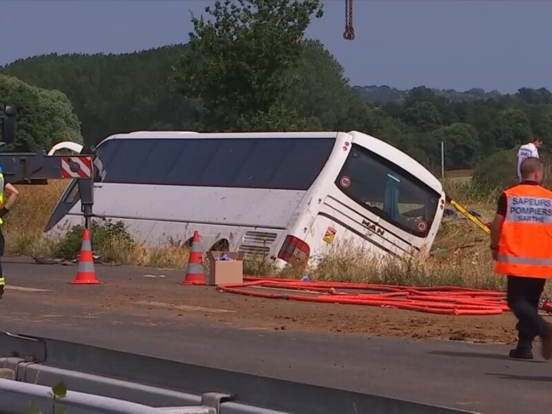 Прокуратура во Франции обвинила украинского водителя автобуса в непреднамеренном убийстве четырех человек