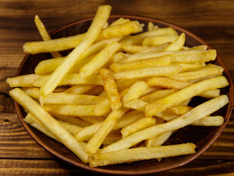 Смажена картопля завжди буде неймовірно хрумкою, якщо скористатися цією хитрістю. Рецепт