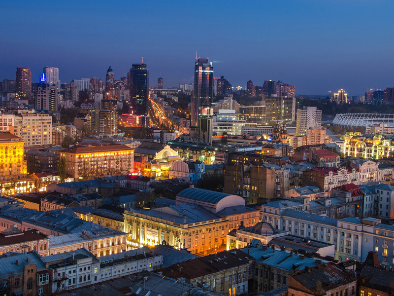 "Дуже важка ніч". Київ – під атакою дронів, по всій Україні тривога через МіГ-31К