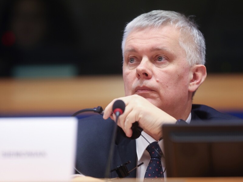 У Польщі фіксують проблеми із сигналом GPS. Глава МВС упевнений, що винна Росія