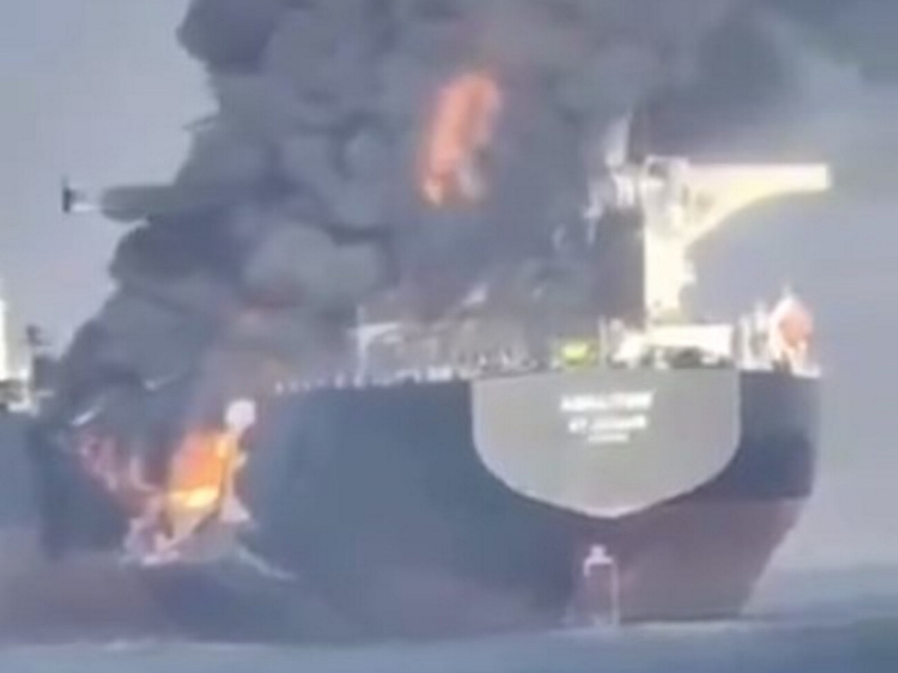 Порно видео: Ұлы анасын қалайды