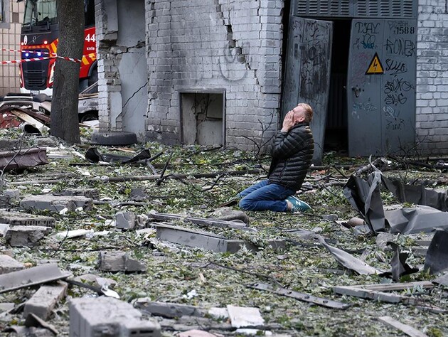 У Києві оголосили жалобу за жертвами нічної атаки РФ. Кількість загиблих і поранених зростає