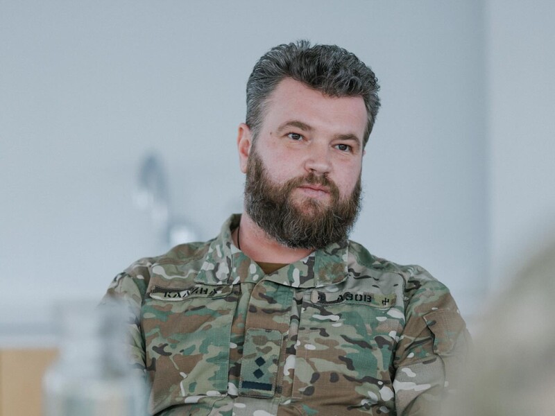 "Кровать втиснута в стену. Все думают, что я "200-й". Паламар рассказал, как выжил после атаки на бункер в Мариуполе