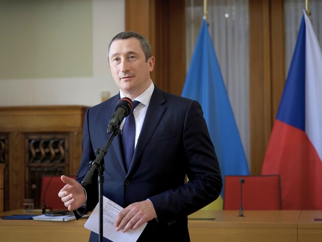 У Мін'єдності розповіли, де перебуває віцепрем'єр Чернишов, якого звинувачували в утечі з України