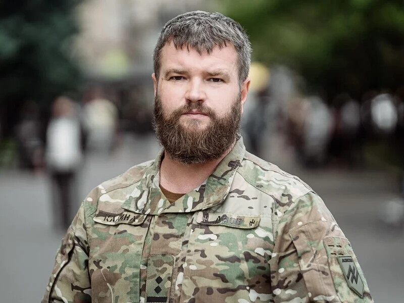 Паламар: Во время выхода из "Азовстали" офицеры положили в обувь лезвия. Мое было для себя или для последнего боя