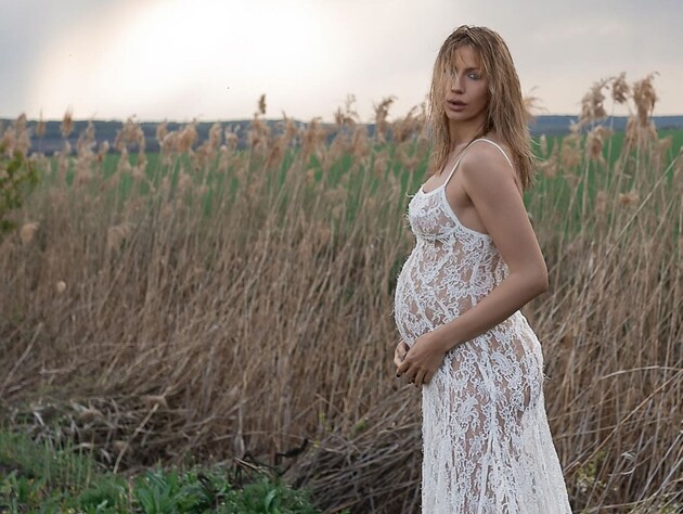 Никитюк, которая тайно родила первенца, впервые прокомментировала пополнение в своей семье