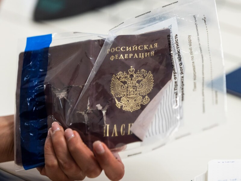 Россия передала Украине как минимум 20 тел военных РФ, возле некоторых есть российский паспорт – Зеленский