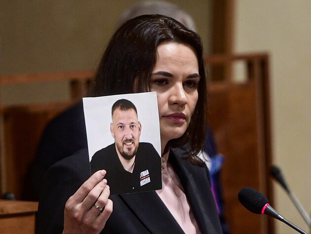 У Білорусі звільнили 14 політв'язнів, зокрема опозиціонера Тихановського