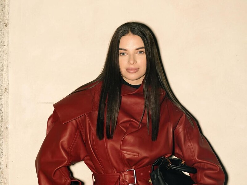 Жена Усика показала свежее фото годовалой дочери