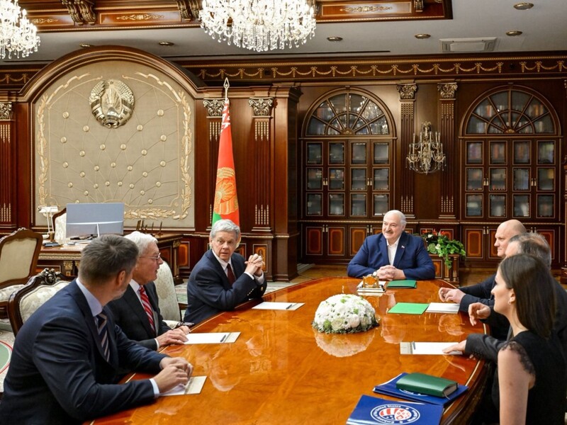 Келлог рассказал, о чем общался с Лукашенко