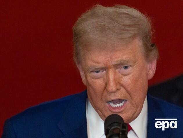 У Трампа, с руки которого не сходит таинственный синяк, заподозрили венерическое заболевание и деменцию