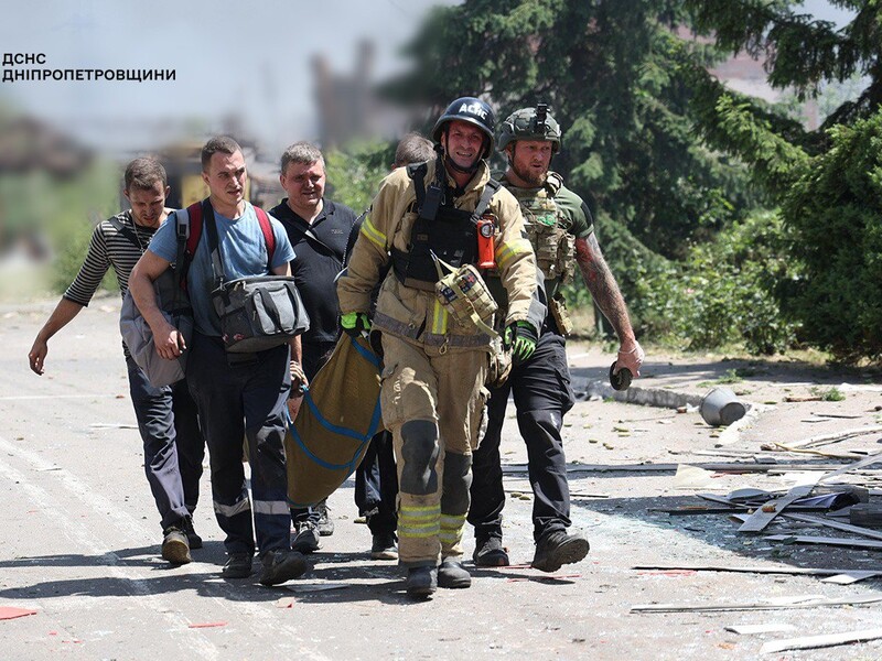 В Днепре уже семеро погибших из-за ракетной атаки РФ. Раненых десятки, но могло быть в разы больше – ОВА