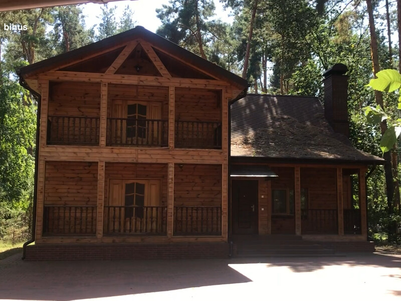 Мать экс-заместителя генпрокурора купила в Конче-Заспе дом, отчуждение которого курировал ее сын – Bihus.info