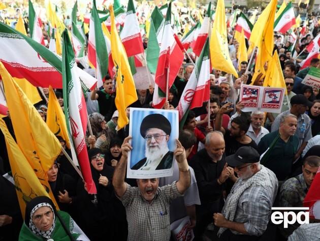 Іран оголосив себе переможцем у війні з Ізраїлем. У країні масові гуляння