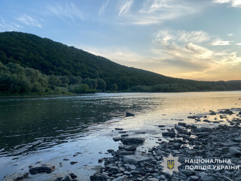 У Тернопільській області чоловік хотів урятувати онука з річки, але сам потонув