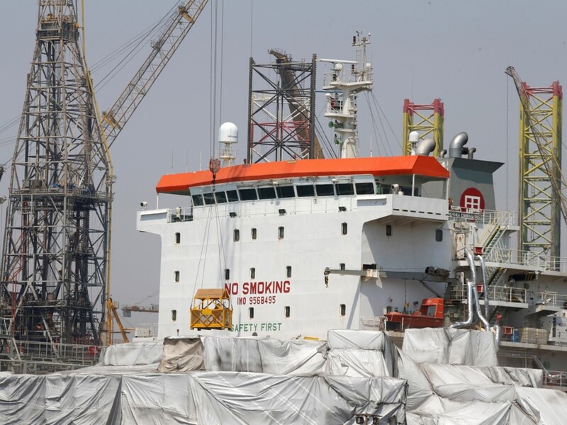 Трамп "разрешил" Китаю покупать иранскую нефть в нарушение его же санкций