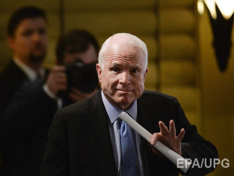 Маккейн, комментируя высказывания Трампа о СМИ, заявил, что с подавления свободной прессы начинали свой путь диктаторы 