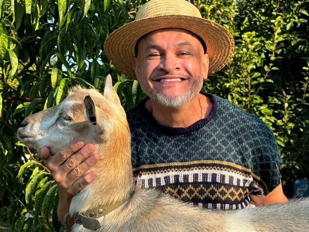 Хіменес-Браво зняв відеорецепт без одягу. У мережі відреагували