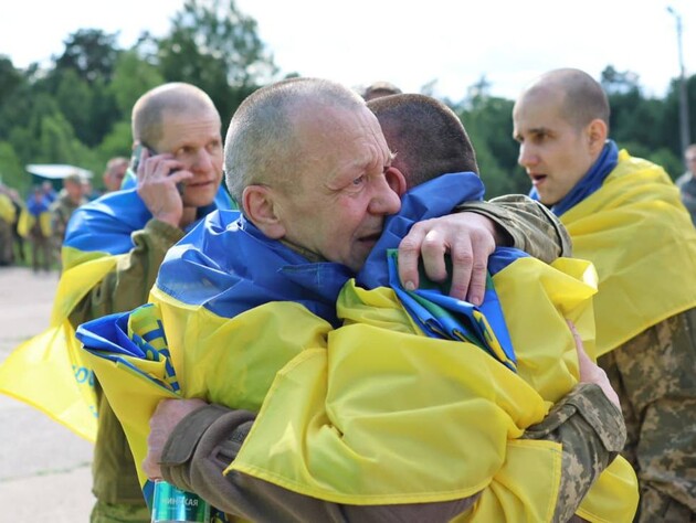 Новая группа украинских военных вернулась из российского плена